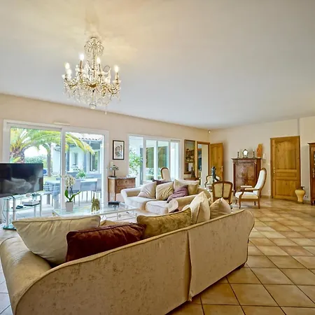 Tres Belle Avec Piscine Biarriz