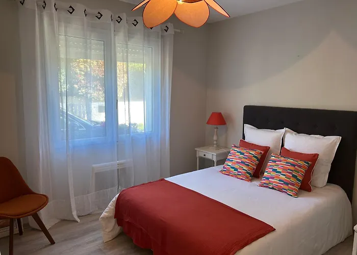 Tres Belle Avec Piscine *